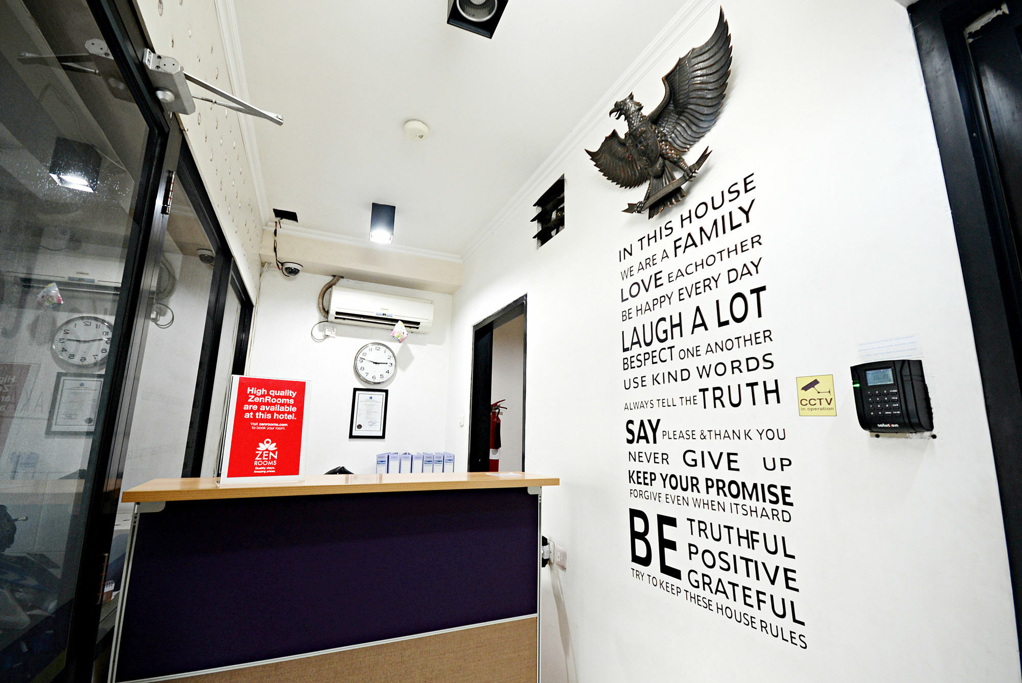 Zen Rooms Cideng Barat Yakarta Exterior foto
